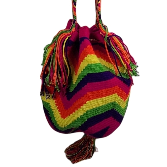 Wayuu Mochila Hand Woven Colombian Crossbody Bag Zigzag Pattern Multicolored - Picture 4 of 6